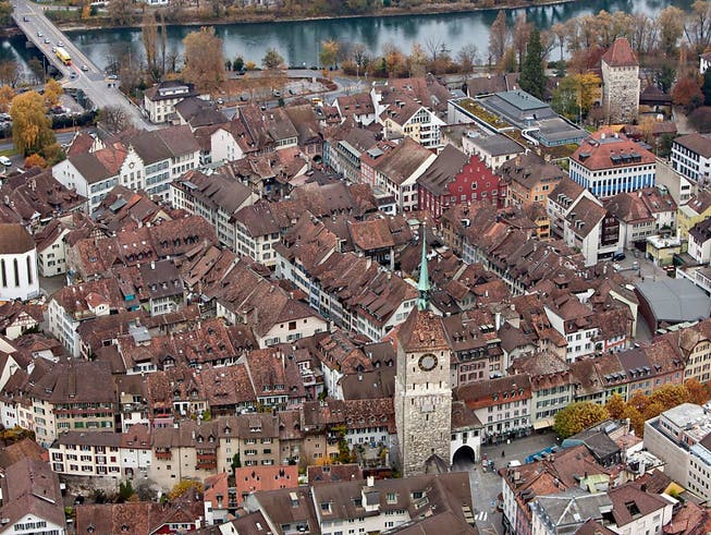 Aarau soll mit den Nachbargemeinden fusionieren - und als Kantonshauptstadt mehr Bedeutung gewinnen. (Archivbild)