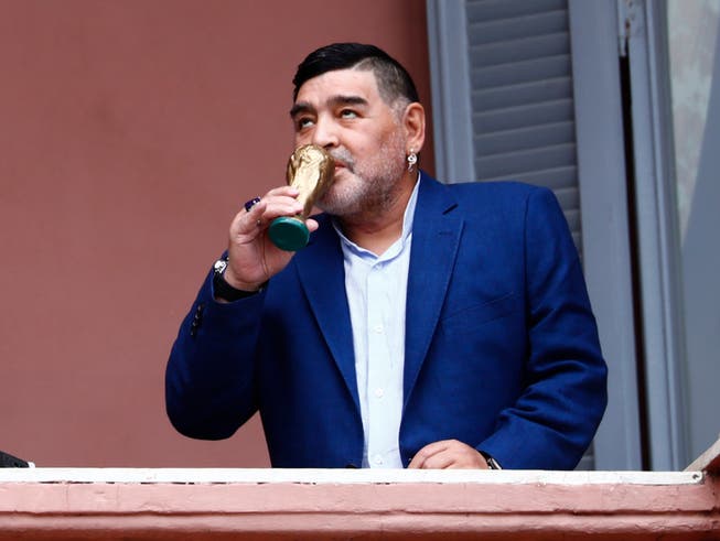 Maradona muss sich wegen einer Hirnblutung operieren lassen