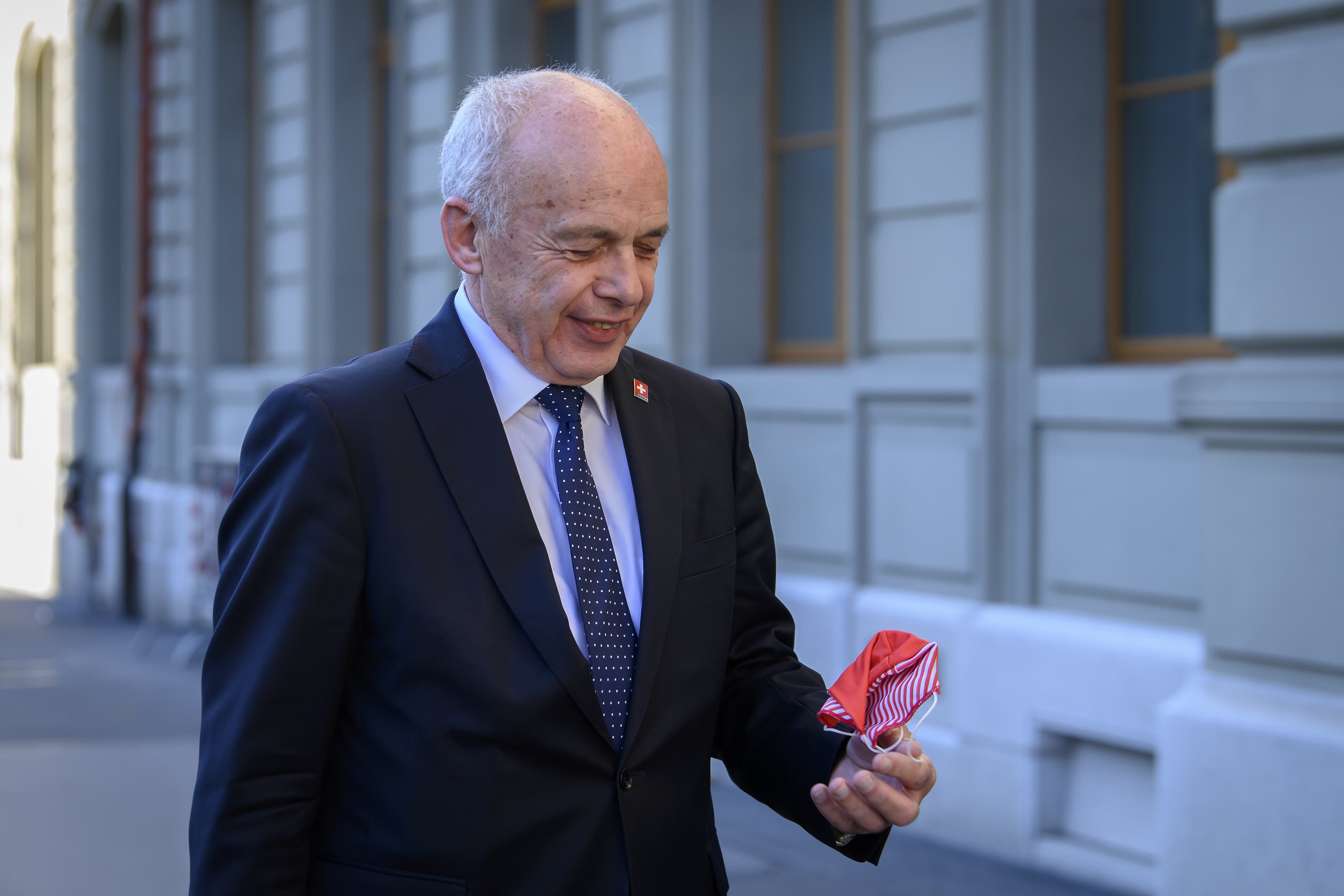Ueli Maurer ist seit 2009 Mitglied des Bundesrates – seine politische Karriere begann 1978 als Gemeinderat von Hinwil: ein Rückblick in Bildern