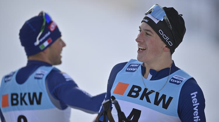 Der Sieger Federico Pellegrino  (hinten) und Valerio Grond in Davos. (Foto: KEYSTONE)