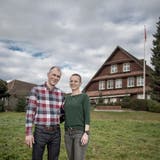 Die Gastgeber der Wirtschaft Zur Schlacht in Sempach, Rolf und Martina Wey-Emmenegger, ziehen mit ihren Kindern ins Wallis. (Bild: Pius Amrein  (17. Dezember 2020))