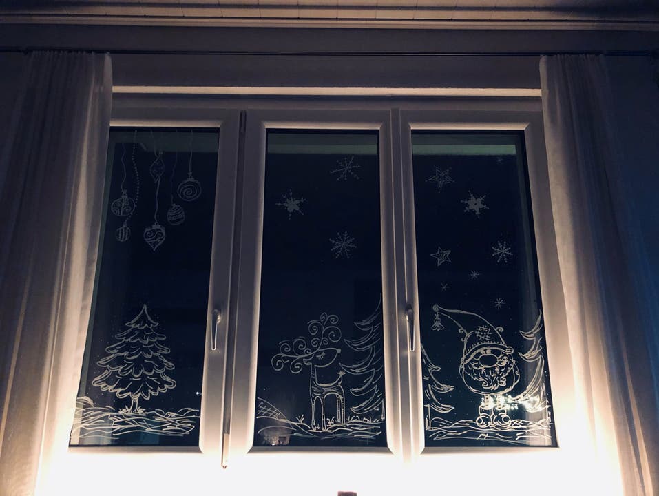 Ein Weihnachtsfenster in Aedermannsdorf