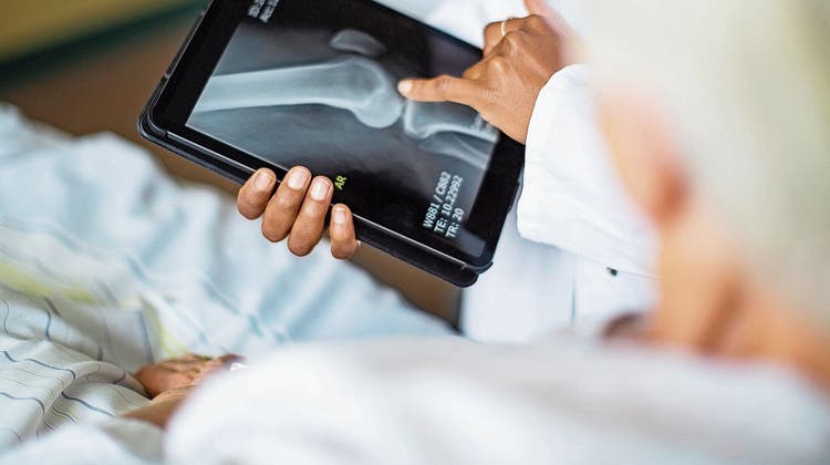 Mit der Plattform «Radailogy» sollen Ärzte bei der Auswertung von Röntgenbildern unterstützt und damit entlastet werden.