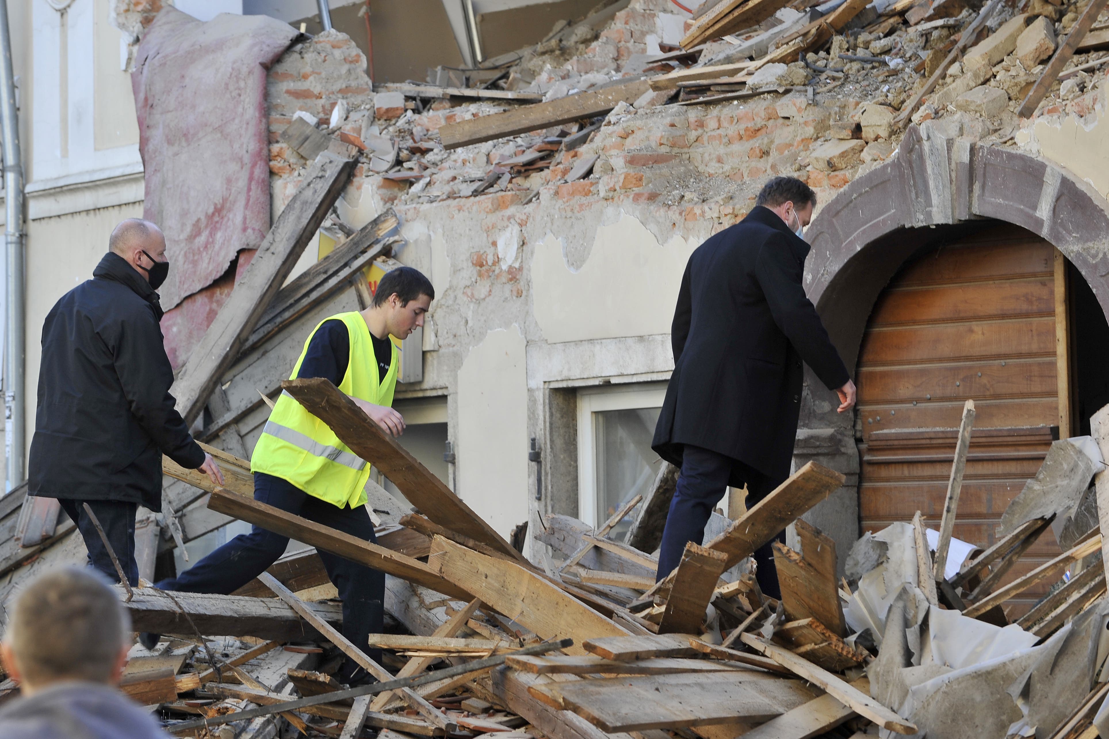 Bildergalerie - Erdbeben der Stärke 6,4 erschüttert Kroatien