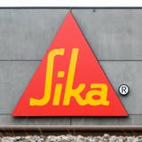 Der Konzern Sika hat sich mit der Börsenaufsicht geeinigt, nachdem er Geschäftsberichte nicht fristgerecht eingereicht hatte. (Keystone)