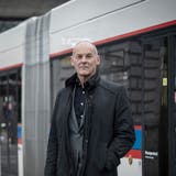 Renzo Simoni, der neue VR-Präsident der Verkehrsbetriebe Luzern (VBL), auf dem Busbahnhof beim Torbogen in Luzern. (Bild: Pius Amrein (4. Dezember 2020))