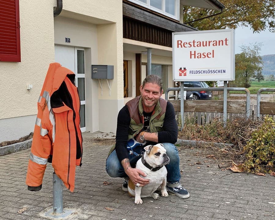 Remigen, 27. Oktober: Der Riniker Kevin Rünzi, 39, will dem verwaisten Gasthof neben dem Zoo als «Chevy’s Road Stop» neuen Glanz verschaffen.