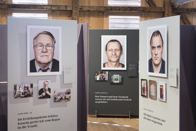 Eine Ausstellung erinnert an die Opfer fürsorgerischer Zwangsmassnahmen.