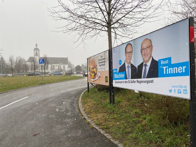 Das Plakat der beiden St.Galler FDP-Kandidaten beim Bärenplatz.