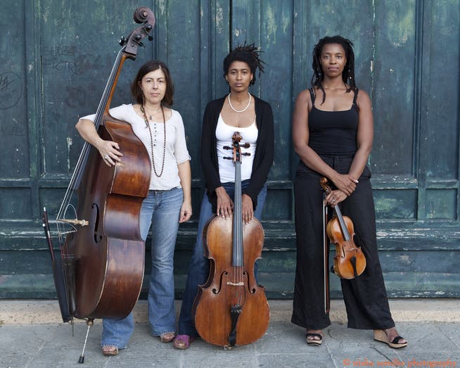 Musiziert virtuos: das Trio «Hear In Now». Bild: PD