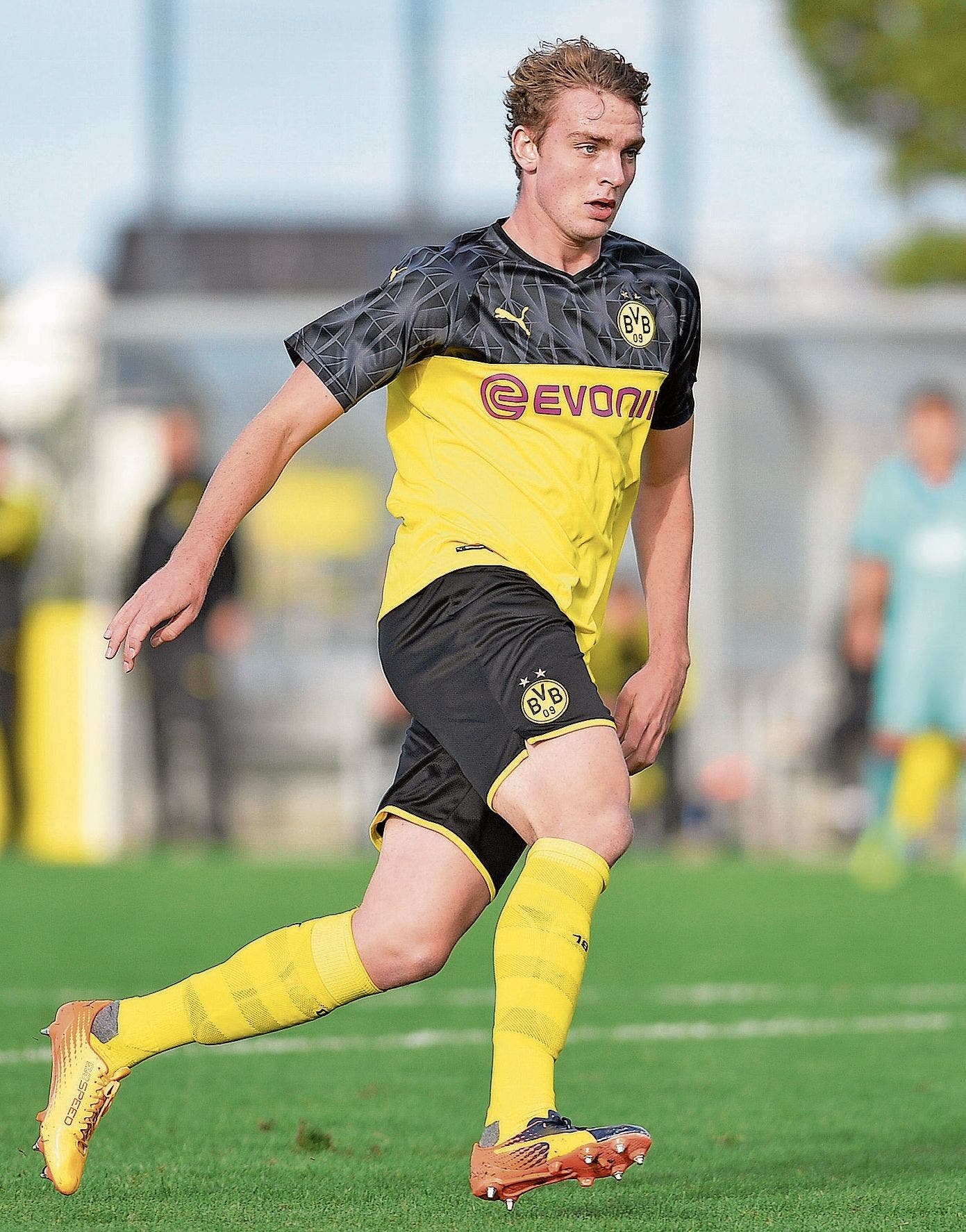 Chamer Fussball Talent Bradley Fink Sorgt In Dortmund Fur Aufsehen Luzerner Zeitung