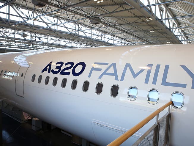 Der Flugzeugbauer Airbus hat als Reaktion auf den Coronavirus den Bau von Passagierflugzeugen in China gestoppt.