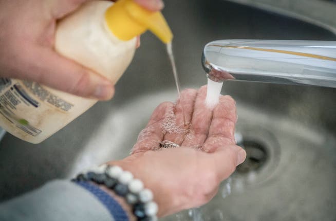 Gründliches Händewaschen ist eine wichtige Präventionsmassnahme gegen die Ansteckung mit dem Corona-Virus.
