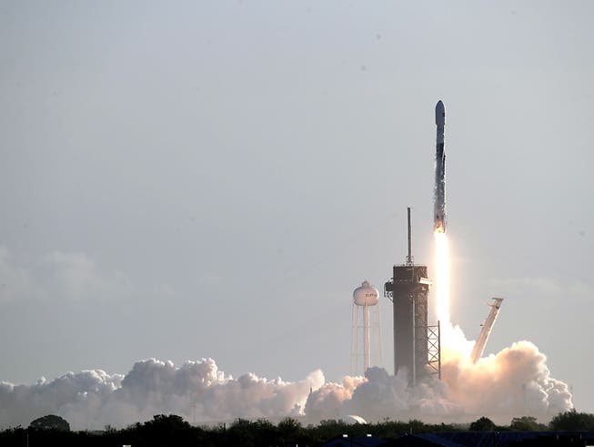 Künftig will die Nasa per Falcon 9 SpaceX nicht nur Material zur Raumstation ISS bringen, sondern wieder von den USA aus auch Astronauten.