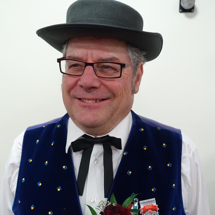 Fritz Brun jodelt seit über 15 Jahren und ist seit neun Jahren Präsident des Horwer Jodlerklubs Heimelig. Ausserdem ist der begeisterte Fasnächtler seit 42 Jahren Mitglied der Guuggenmusig Hügü Schränzer Lozärn, wo er Tuba spielt.