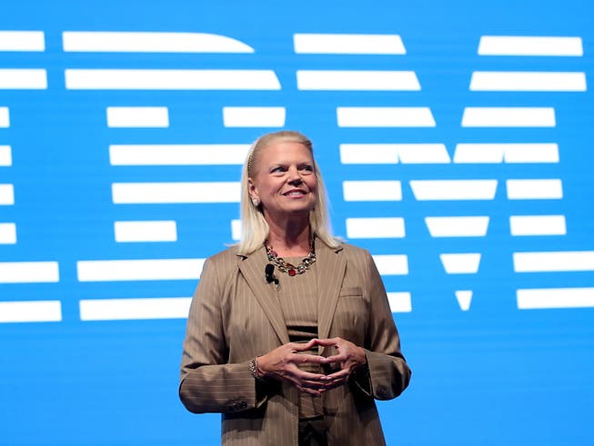 Der Technologiekonzern IBM hat im ersten Quartal 2020 Umsatz- und Gewinneinbussen hinnehmen müssen. Im Bild die ehemalige Konzernchefin Ginni Rometty, die Ende Januar 2020 ihren Chefposten an Arvind Krishna abgegeben hat.
