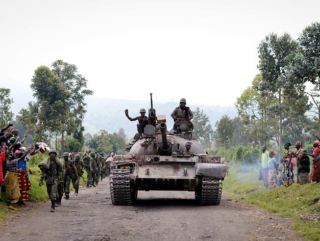 Soldaten der kongolesischen Armee auf dem Weg nach Rumangabo, rund 30 Kilometer von der Hauptstadt Goma entfernt.