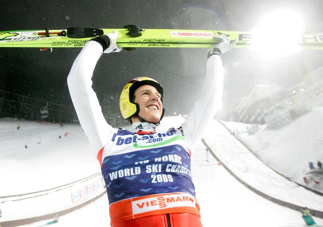 Nachdem der zweite Durchgang wegen Schneeregens abgesagt wude, durfte er jubeln: Andreas Küttel am 27. Februar 2009 in Liberec.