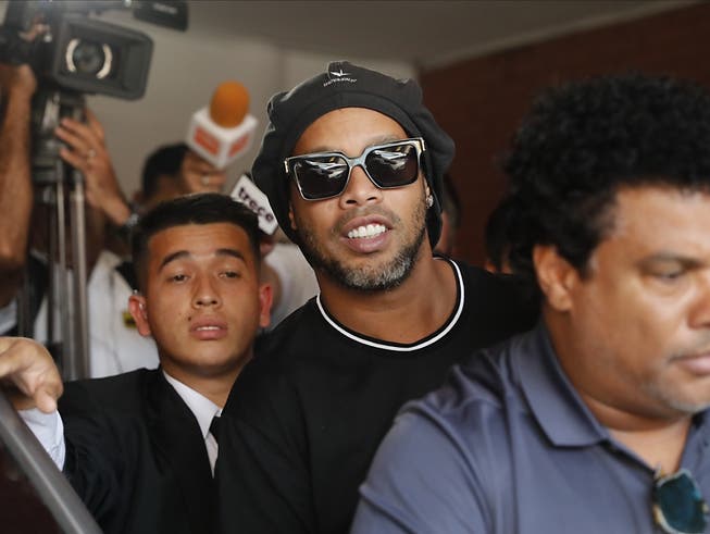 Die brasilianische Fussball-Legende Ronaldinho befindet sich derzeit in Paraguay im Hausarrest