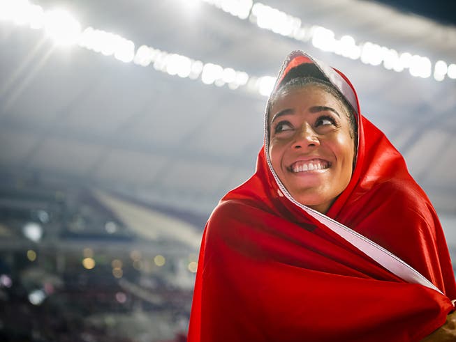 Mujinga Kambundji nach dem Gewinn der WM-Bronzemedaille über 200 m in Doha 2019. Die Emotionen des Wettkampfes rücken nach der zweiten Lockerungswelle in der Coronavirus-Krise einen Schritt näher.