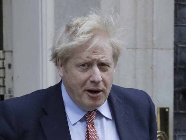 Boris Johnson muss wegen seiner Covid-19-Erkrankung nicht mehr auf der Intensivstation behandelt werden. Er wurde auf eine normale Station verlegt. (Achivbild)