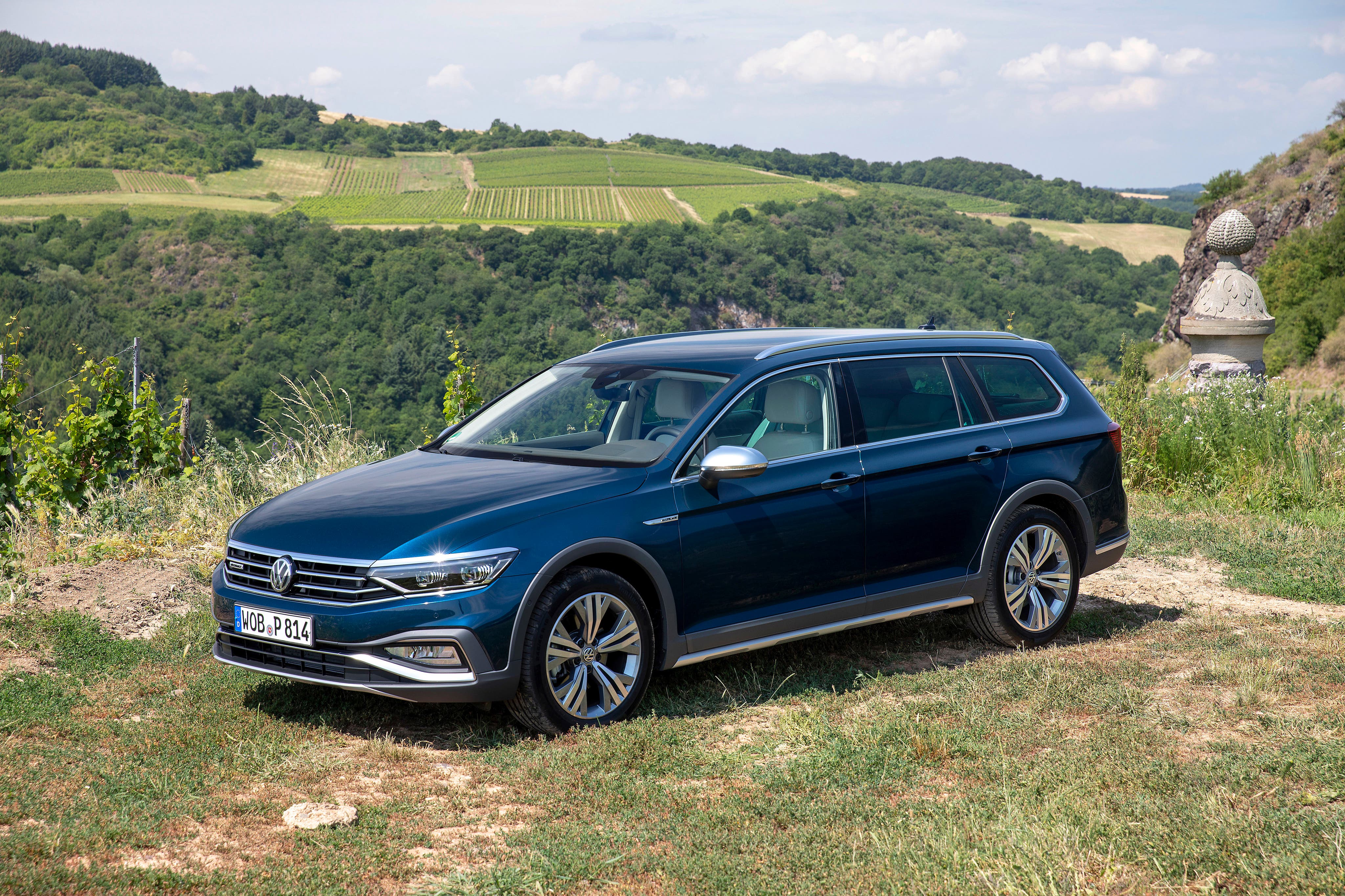 Passat b8 alltrack. Фольксваген Alltrack 2020. Фольксваген Passat Alltrack 2020. Volkswagen Passat Alltrack 2021 (универсал). VW Passat Alltrack 2022.