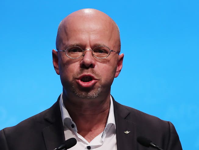 Kontakte ins rechtsextreme Milieu: Der Brandenburger Landes- und Fraktionschef Andreas Kalbitz ist ab sofort nicht mehr Mitglied der AfD.