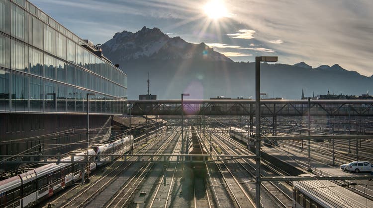 Ansicht des Güterbahnhofs beim Bahnhof in Luzern. (Bild: Pius Amrein (Luzern, 13. Januar 2020))