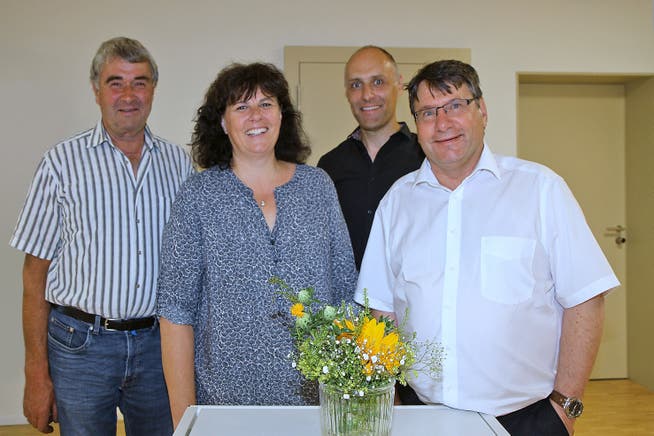 Die Kandidierenden der CVP Oberuzwil (von links:) Alois Schilliger (Gemeinderat), Caroline Tribelhorn (GPK), Patrick Schätti (Gemeinderat) und Cornel Egger (Gemeindepräsident).