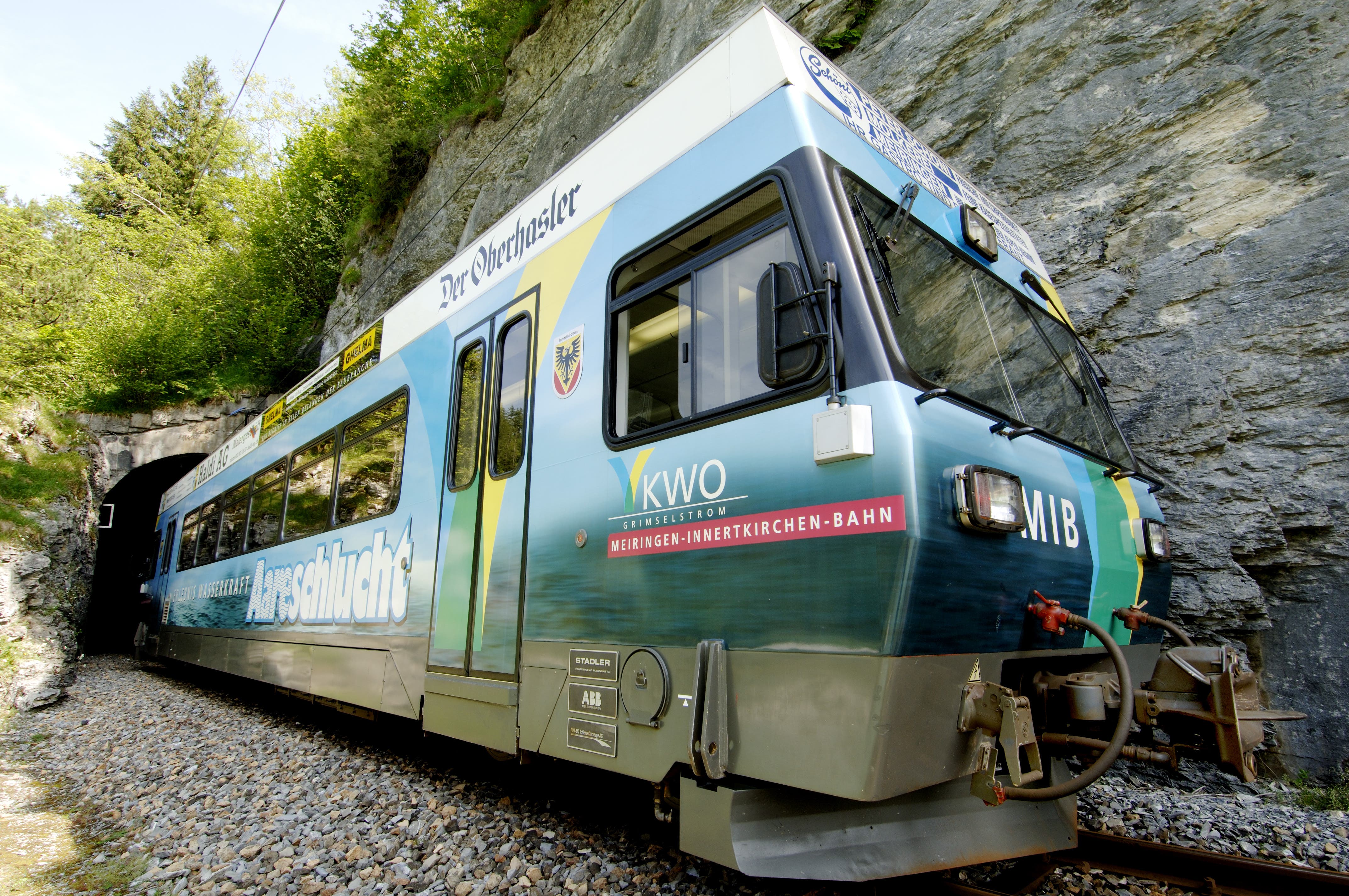 Top: Die KWO als Betreiberin der Meiringen-Innertkirchen-Bahn steht im Test des Bundes auf dem Platz 1. 
