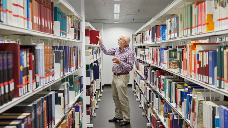 Die grössten Bibliotheken der Schweiz gehören Universitäten und Hochschulen. Im Bild die ZHB in Luzern. (Keystone)