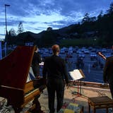 Drive-In-Musikfestival auf Bergbahn-Parkplatz in Charmey FR