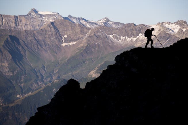 Wandern ist beliebt – besonders in den Bergen. Dort dürfte es wegen des Klimawandels jedoch gefährlicher werden, warnen Forscher.