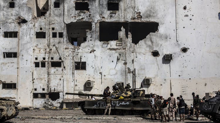 In Libyen herrscht seit dem Sturz Gaddafis Krieg – hier eine Archivaufnahme von 2016. Nun einigen sich die Kriegsgegner auf Grundsätze für den Frieden. (Manu Brabo / AP)