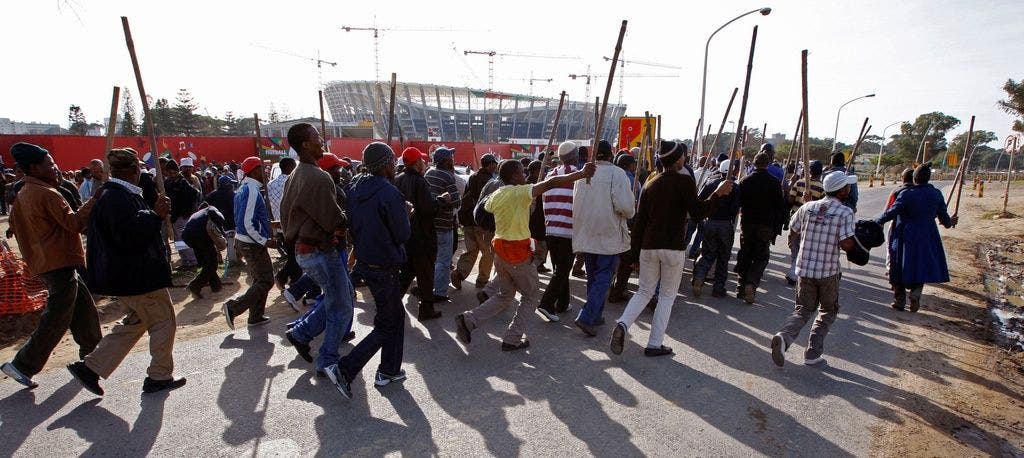 Arbeiterstreiks in Südafrika Mit kundgebungen machen sie ihrem Unmut Luft.