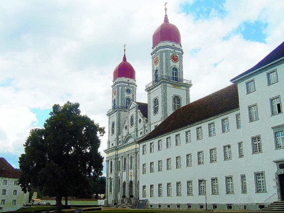 Kloster St. Urban Endpunkt: Die imposante Fassade des Klosters St. Urban.