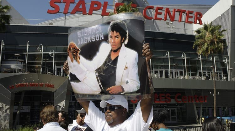Richter ernennt Michael Jacksons Testamentvollstrecker - Netto-Erbmasse um 100 Millionen Dollar