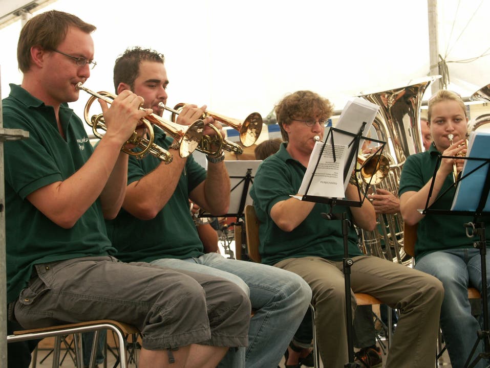 Brass-Band Auw Brass-Band Auw: Die Festorganisatoren erfreuten auch mit Musik.