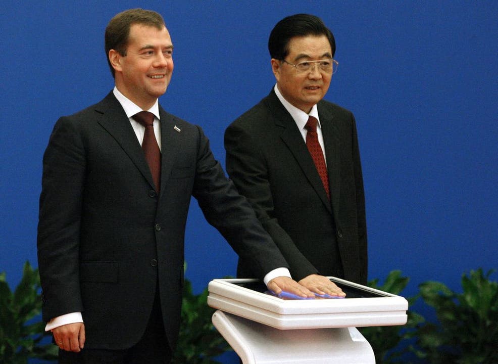 Mit Russlands Präsident Dmitry Medvedev