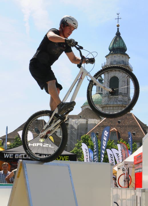  Art on Bike mit seiner Trial-Show. (Fotos: Hanspeter Schläfli)