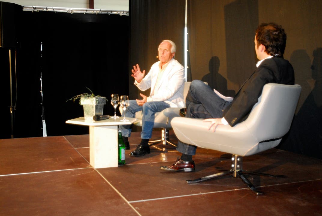  Schauspieler Walter Andreas Müller im Gespräch mit Moderator Joel Gilgen