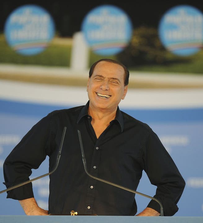 Silvio Berlusconi - Der Sexprotz unter den Politikern Ihm vergeht das Lachen kaum