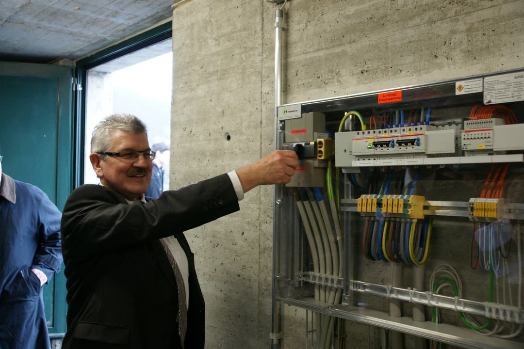Die neue Photovoltaikanlage der Kantonsschule Baden hat ihren Betrieb aufgenommen