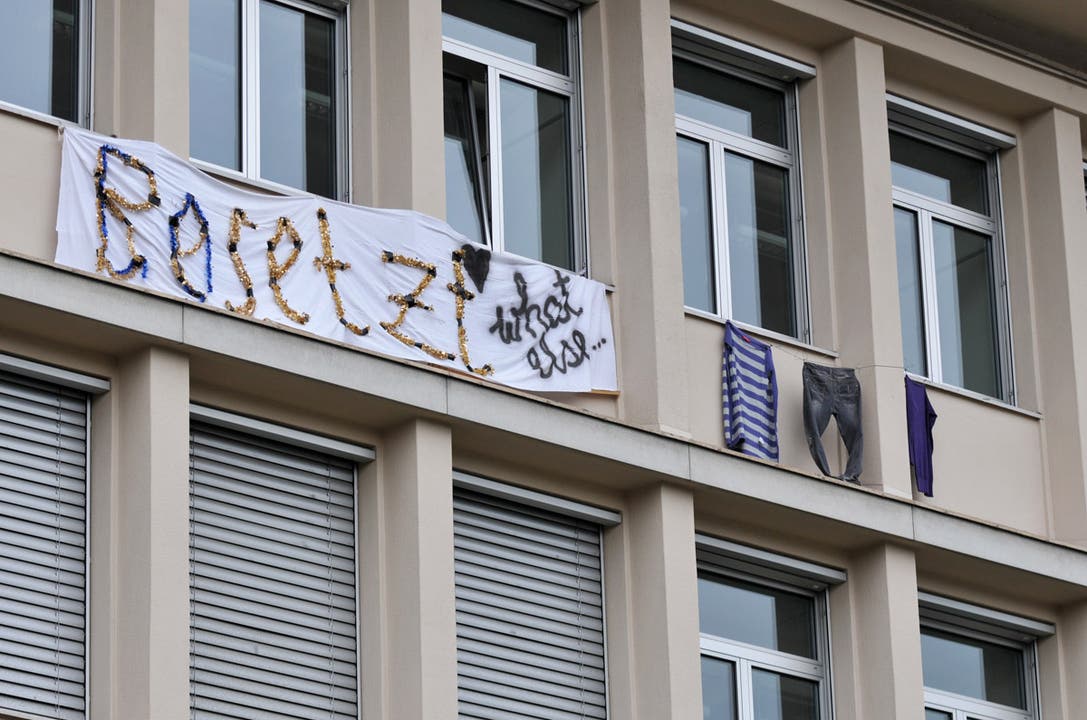 Protest am Zürcher Unispital gegen geplanten Stellenabbau