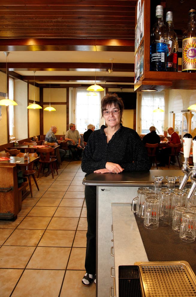 Heidi Schmid, Wirtin im Restaurant Helvetia.