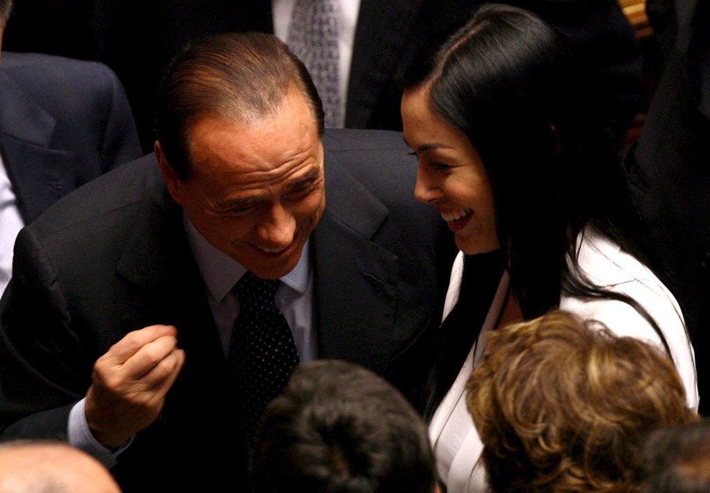 Silvio Berlusconi - Der Sexprotz unter den Politikern Mit Ministerin Mara Carfagna