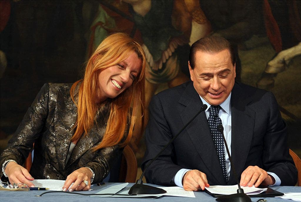 Silvio Berlusconi - Der Sexprotz unter den Politikern Die ehemalige Schönheitskönigin Michela Vittoria Brambilla wurde Ministerin für Tourismus