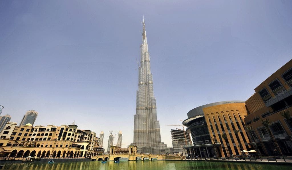 Höchster Wolkenkratzer der Welt Mit 828 Meter Höhe ist der Burj Chalifa in Dubai seit dem 3. Januar offiziell das höchste Gebäude der Welt.