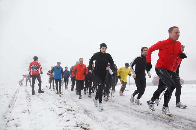 Frostiger Startschuss für 40 motivierte Läufer und 20 passionierte Wanderer Hanspeter Bärtschi