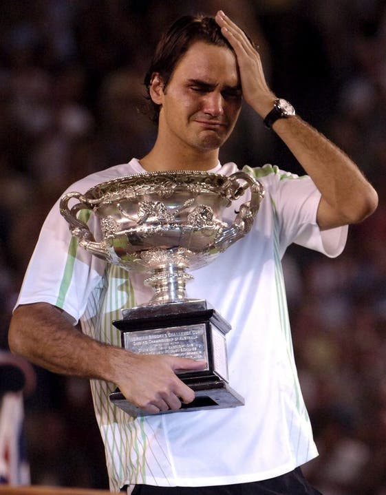  7) Nach harten Kampf gewinnt Federer 2006 gegen Marcos Baghdatis (Zypern) die Australian Open zum zweiten Mal mit 5:7, 7:5, 6:0, 6:2.